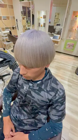 ショート カラー メンズ 🌈派手髪ハイトーン 🌈鈴木亮太🌈のヘアスタイル