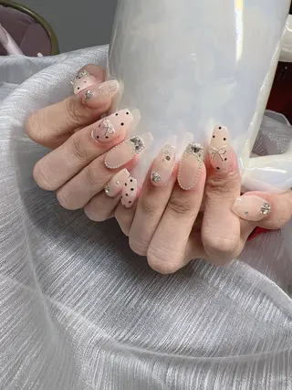 ネイル Lee Nailsのネイルデザイン