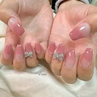 ネイル nail salon e'mu💐のネイルデザイン