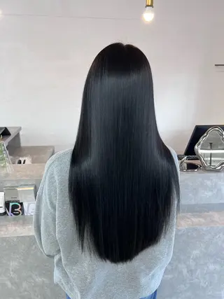 ロング miloc sayaのヘアスタイル