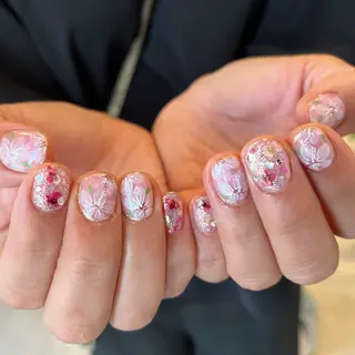 ネイル nail Lunie所属・萱沢 唯のネイルデザイン