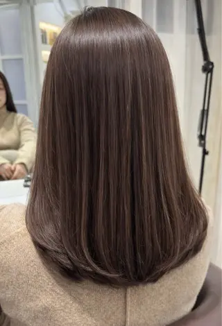 セミロング カラー BONDZSALON麻布十番パティオ通り店所属・マエザワ リュウのヘアスタイル