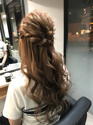 ロング カラー ヘアアレンジ 下妻 カラーエクステ難波のヘアスタイル