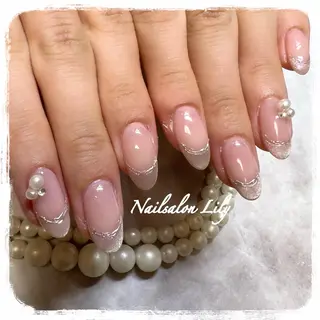ネイル Nailsalon Lilyのネイルデザイン