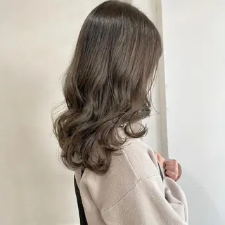 ロング カラー 縮毛矯正ブリーチ/ ベージュmamiのヘアスタイル