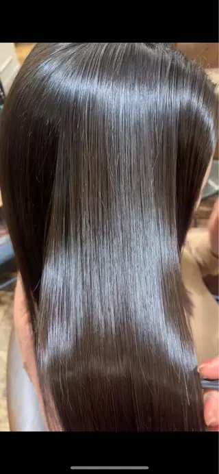 セミロング la fith所属・rico_by ヘアとアイブロウのヘアスタイル