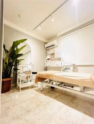 美容鍼灸サロン mahoroba院長のエステ・リラクイメージ