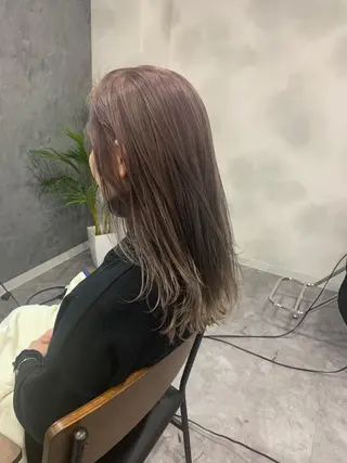 カラー Still所属・still .のヘアスタイル