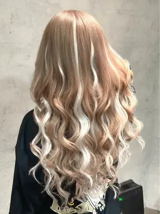 ロング エクステ×ハイトーン 🌈KEISUKEのヘアスタイル