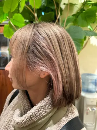 カラー 安藤 来桃のヘアスタイル