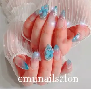 ネイル エムネイル サロンのネイルデザイン