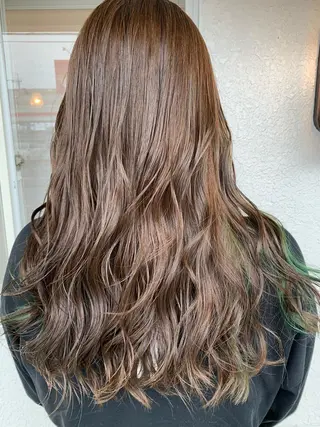 ロング Welila by haku所属・Yuuki ウェリラバイハクのヘアスタイル