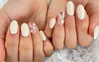 ネイル celica所属・松田 由真のネイルデザイン