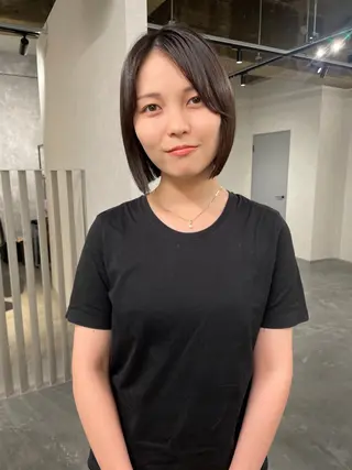 ショート ofF élua所属・🌵ボブ/切りっぱな し/ショート藤長芽生のヘアスタイル