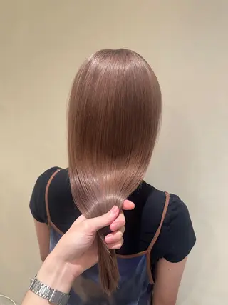 ロング カラー SALOWIN 梅田茶屋町店所属・梅田/ベージュカラー /ブリーチカラーのヘアスタイル