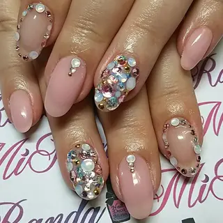 ネイル MiRanda Nail所属・MiRanda 保坂 舞のネイルデザイン