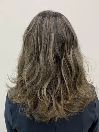 ミディアム 【公式】amble luxe池袋東口🩷のヘアスタイル