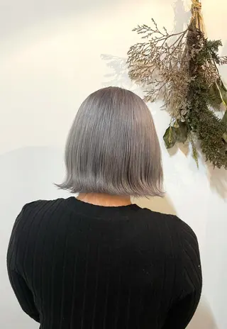 カラー 岡田 神奈のヘアスタイル