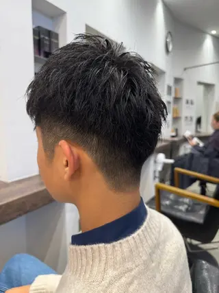 ショート オオミネ タクミのヘアスタイル