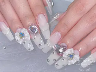 ネイル ネイルサロンエクラ 🫧Shizukaのネイルデザイン