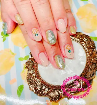 ネイル CROWN プライベートサロンのネイルデザイン