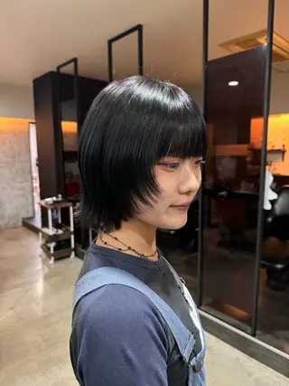 ショート カラー BELLE by revo所属・𝘀𝗮𝗲/ 艶髪/ショートボブのヘアスタイル