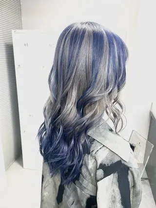 ロング 樋川 早紀のヘアスタイル