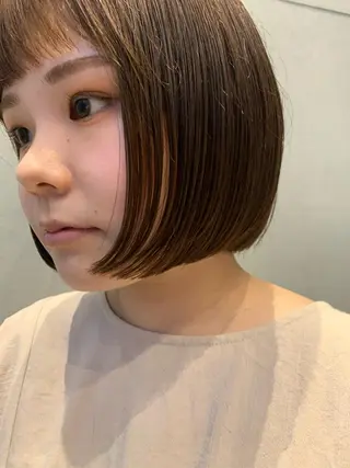 ショート Asti blanche所属・ブリーチなしWカラー /地毛風/小林凪沙のヘアスタイル