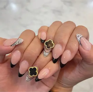 ネイル ネイルサロン エクラ 🌹【スカルプ専門】のネイルデザイン