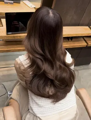 ロング カラー パーマ 廣瀬双葉 トップスタイリストのヘアスタイル