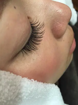 まつエク ANNE梅田 GRACE店所属・ANNE chizuのマツエク・マツパデザイン