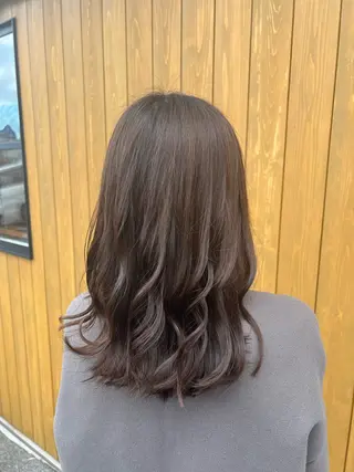 カラー 吉田 咲樹のヘアスタイル