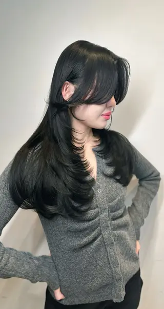 ロング 中韓🇨🇳🇰🇷 🤍TAKAHIROのヘアスタイル