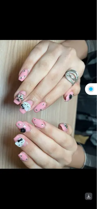 ネイル More Glam 池袋東口店のネイルデザイン