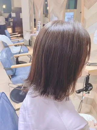 ミディアム カラー 奥谷 美代子のヘアスタイル