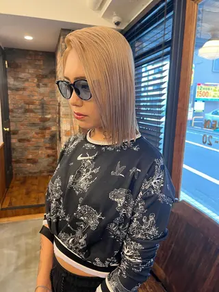 ミディアム カラー nishido ハイライト/海外ヘアのヘアスタイル