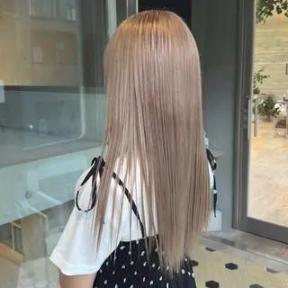 カラー RINA .のヘアスタイル