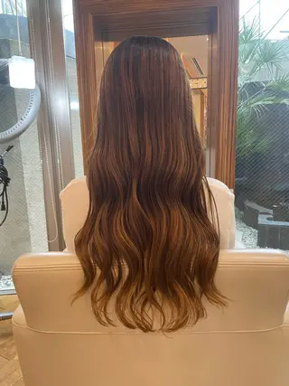 ロング 本多 美羽のヘアスタイル