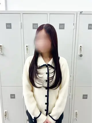 ロング カラー 相田 絢音のヘアスタイル