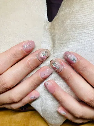 ネイル ECLAT エクラ所属・寺山 千鶴のネイルデザイン
