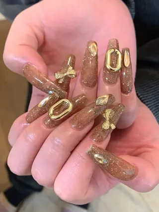 ネイル NES NAIL所属・さゆり￤推しキャラ ￤ロングネイル🩷のネイルデザイン