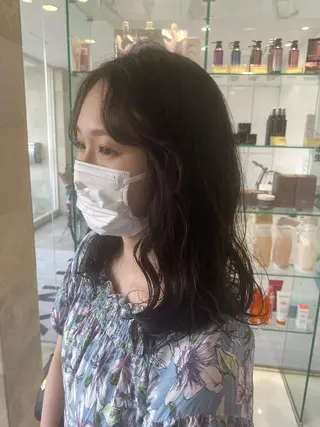 セミロング 艶髪/透明感/ 三宅晴香のヘアスタイル