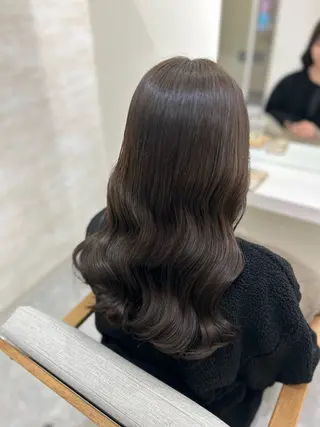 ロング カラー ヘアアレンジ 髪質改善&艶感カラー 🪄岡井美結のヘアスタイル