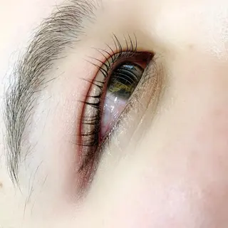 マツエク・マツパ 中野 里咲のヘアスタイル