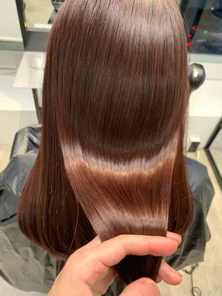 ロング 及川シゲル 髪質改善講師のヘアスタイル