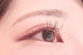 マツエク・マツパ アイフラッシュ京阪百貨店くずはモール店所属・北脇 愛望のマツエク・マツパデザイン