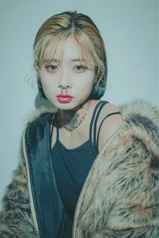 カラー inity♡ Akaneのヘアスタイル