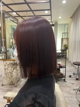 ショート カラー ショートボブモデル縮 毛艶髪津田パーマのヘアスタイル