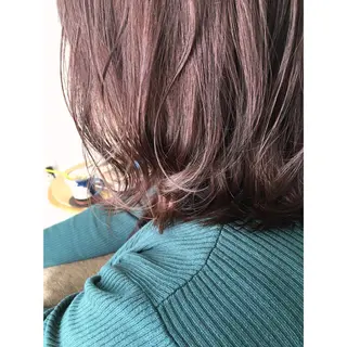 ミディアム カラー fio マナミのヘアスタイル