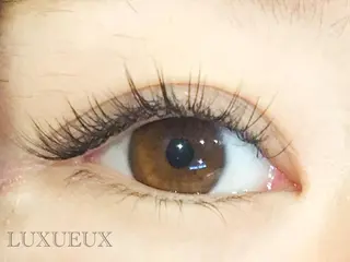 マツエク・マツパ LUXUEUX春日店所属・LUXUEUX春日店 (ルクソー)のネイルデザイン